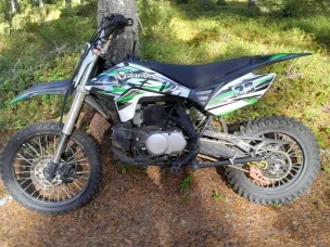 X-Motos Dirt Bike