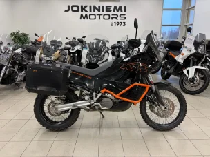 KTM 950