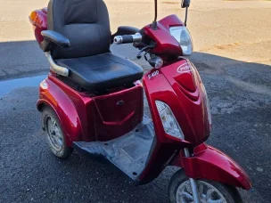 Pyrkijä E400