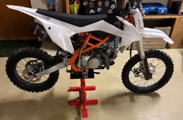 X-Motos Dirt Bike
