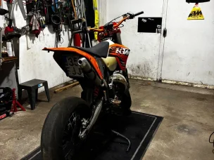 KTM 125