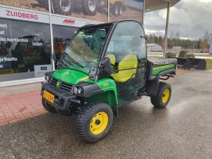 John Deere Gator