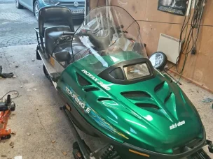 Ski-Doo Touring