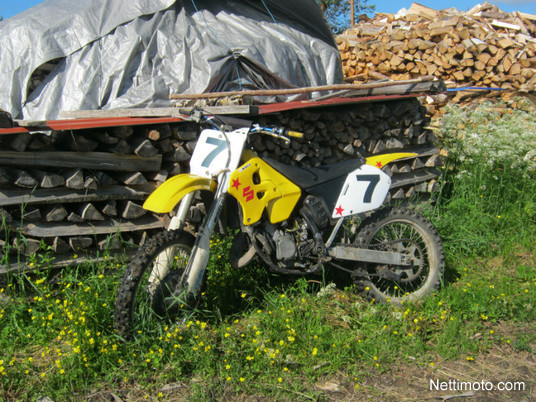 Suzuki RM