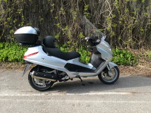 Piaggio X8