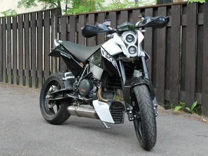 KTM 690