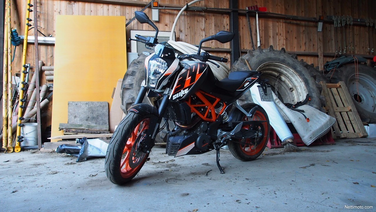 KTM 390