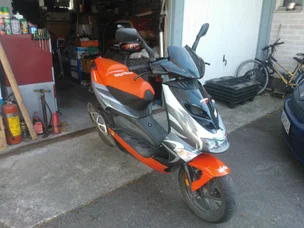 Aprilia SR