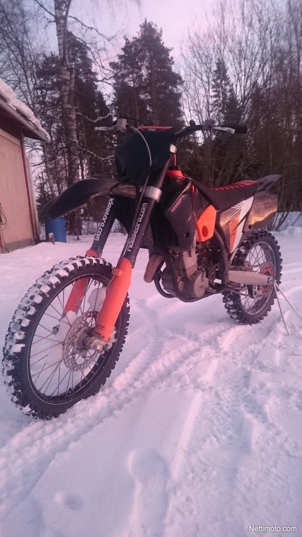 KTM 525