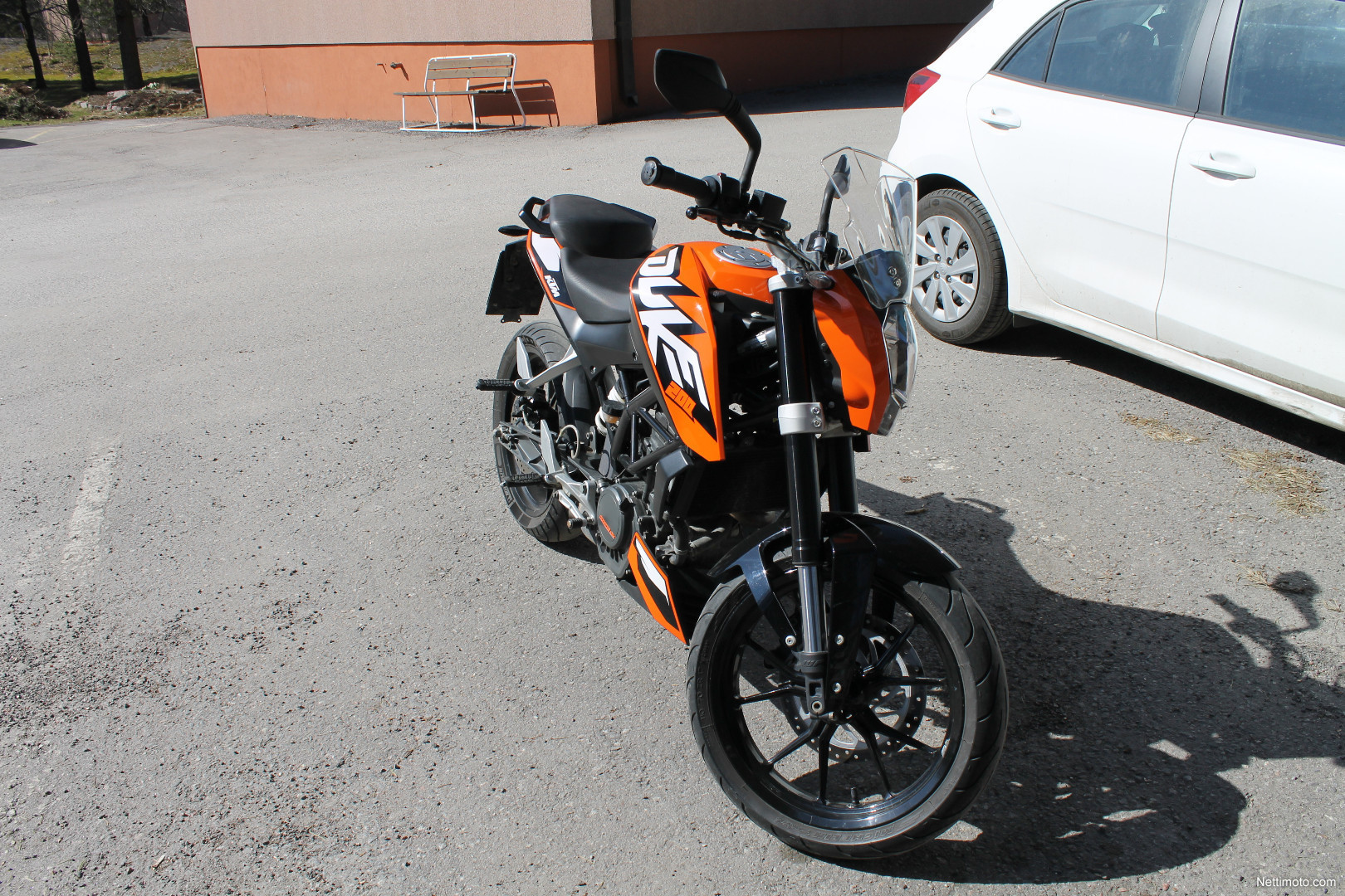 KTM 200