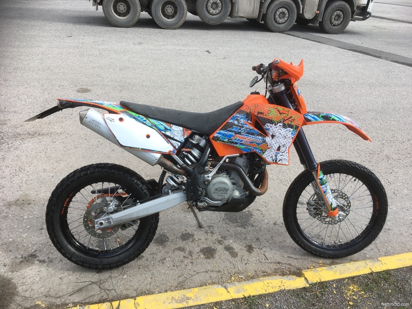 KTM 525