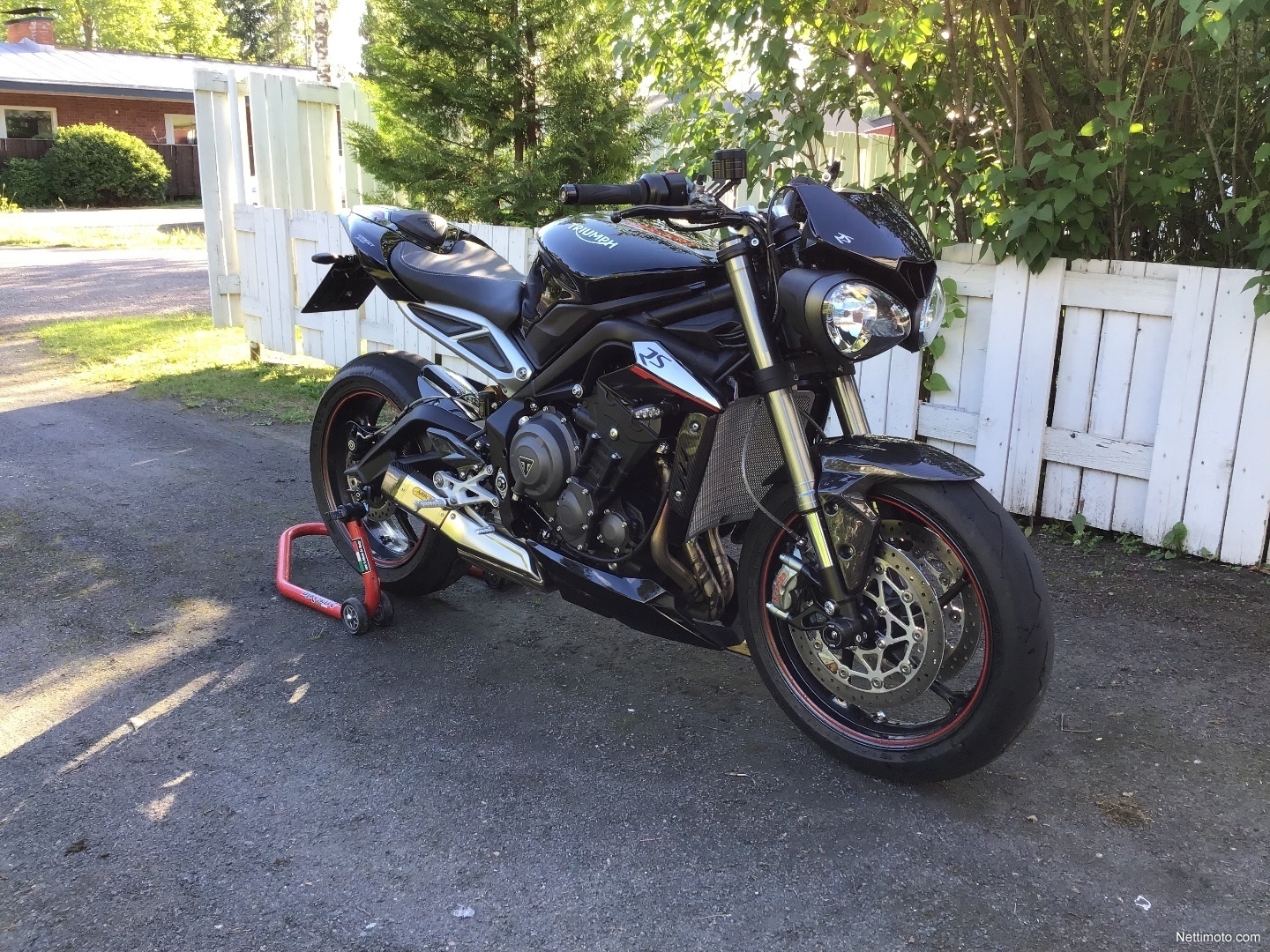 Triumph Street Triple