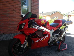 Honda VTR