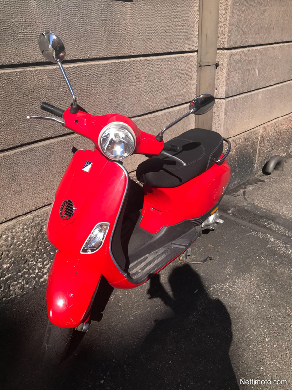 Vespa LX
