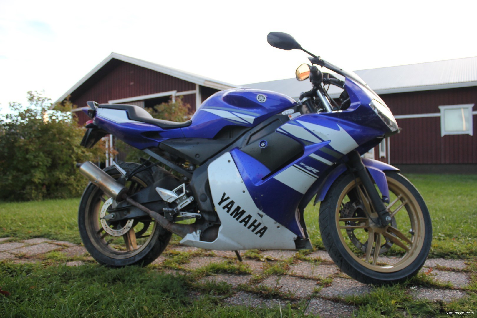 Yamaha TZR