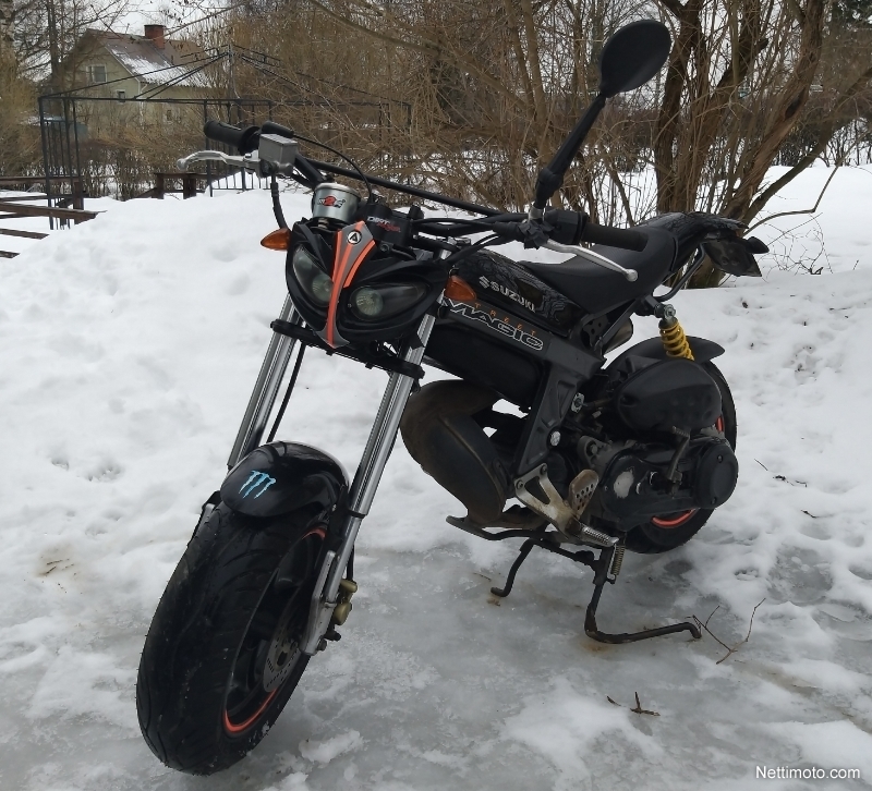 Suzuki Street Magic