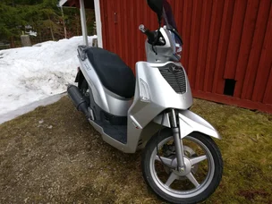 Kymco People