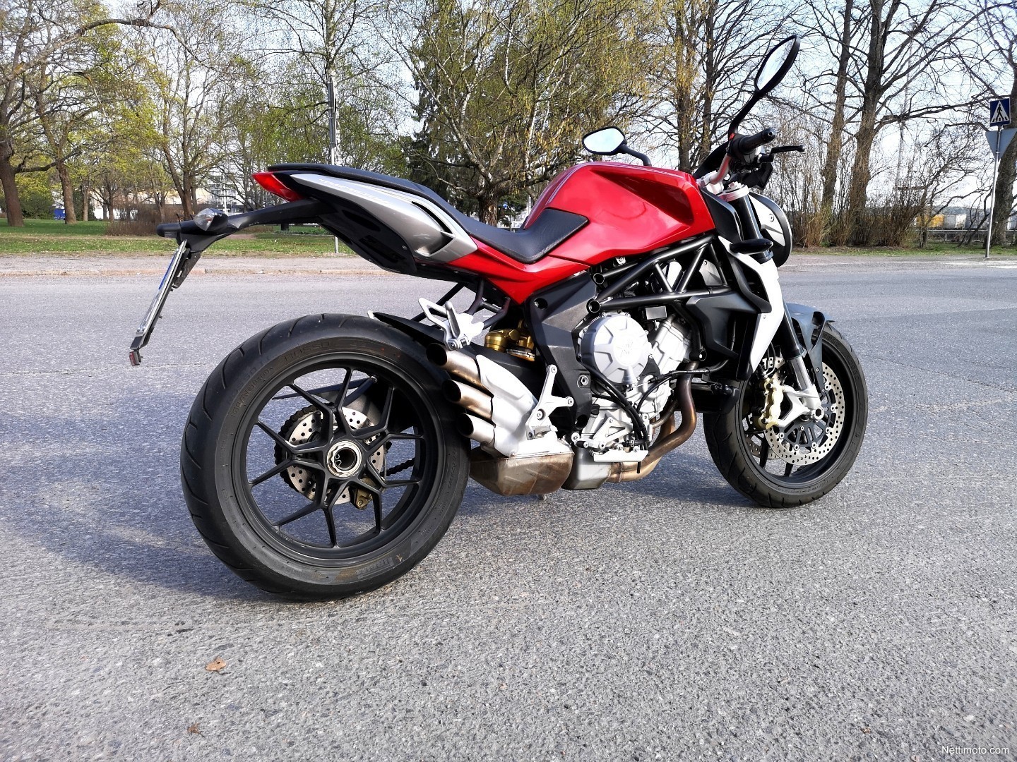 MV Agusta Brutale