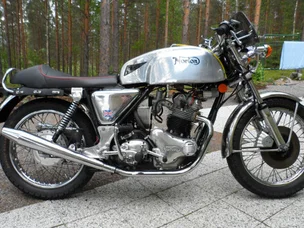 Norton Commando
