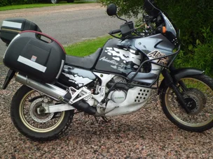 Honda XRV