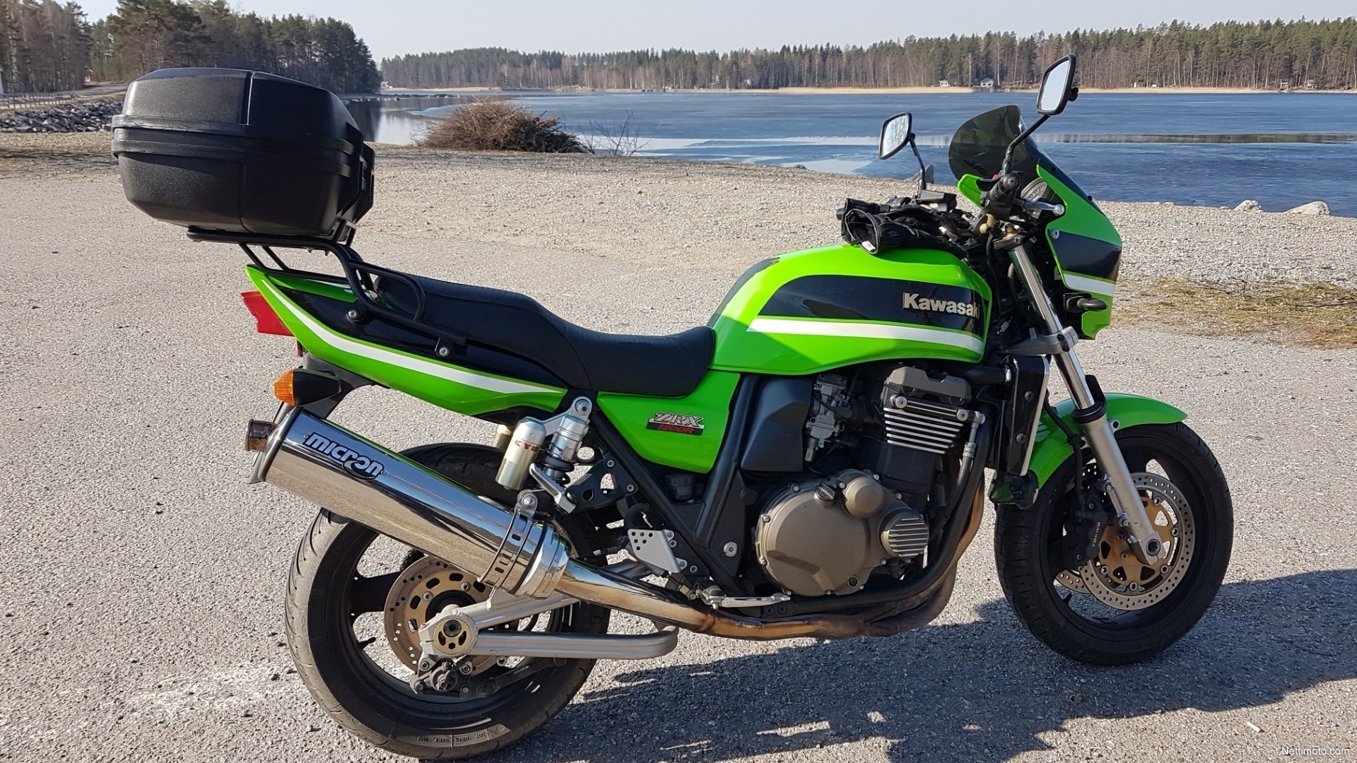 Kawasaki ZRX