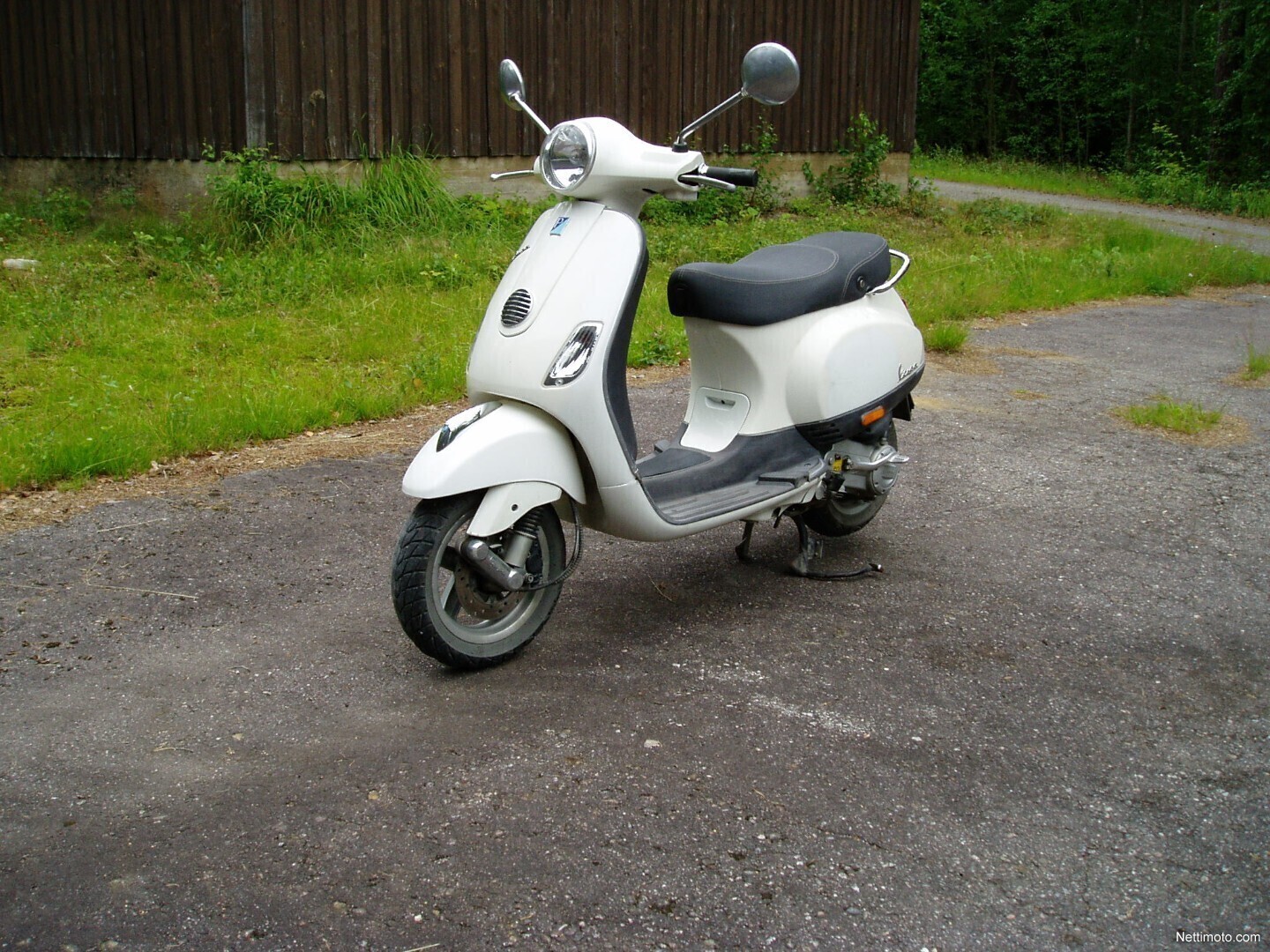 Vespa LX