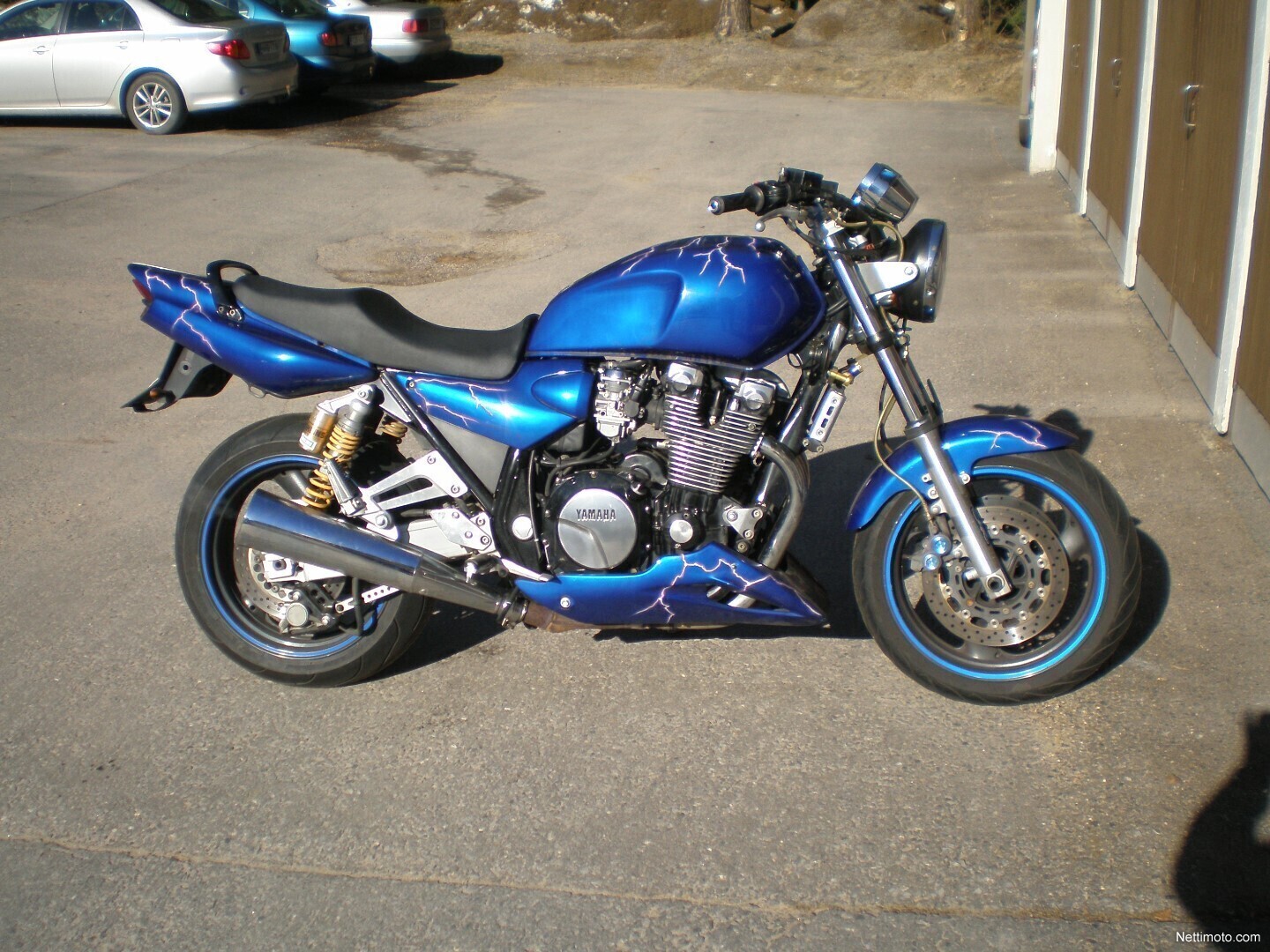 Yamaha XJR