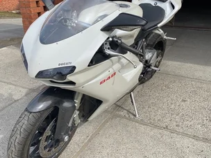 Ducati 848