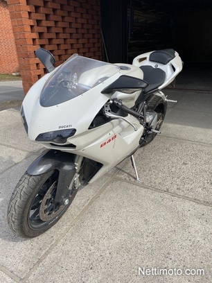 Ducati 848