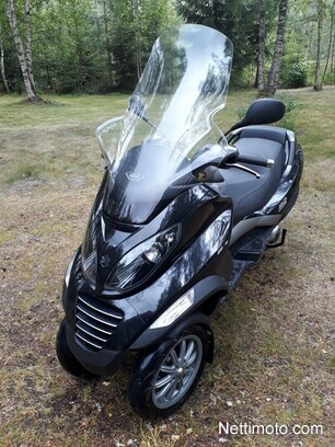 Piaggio MP3