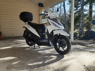 Suzuki UK110