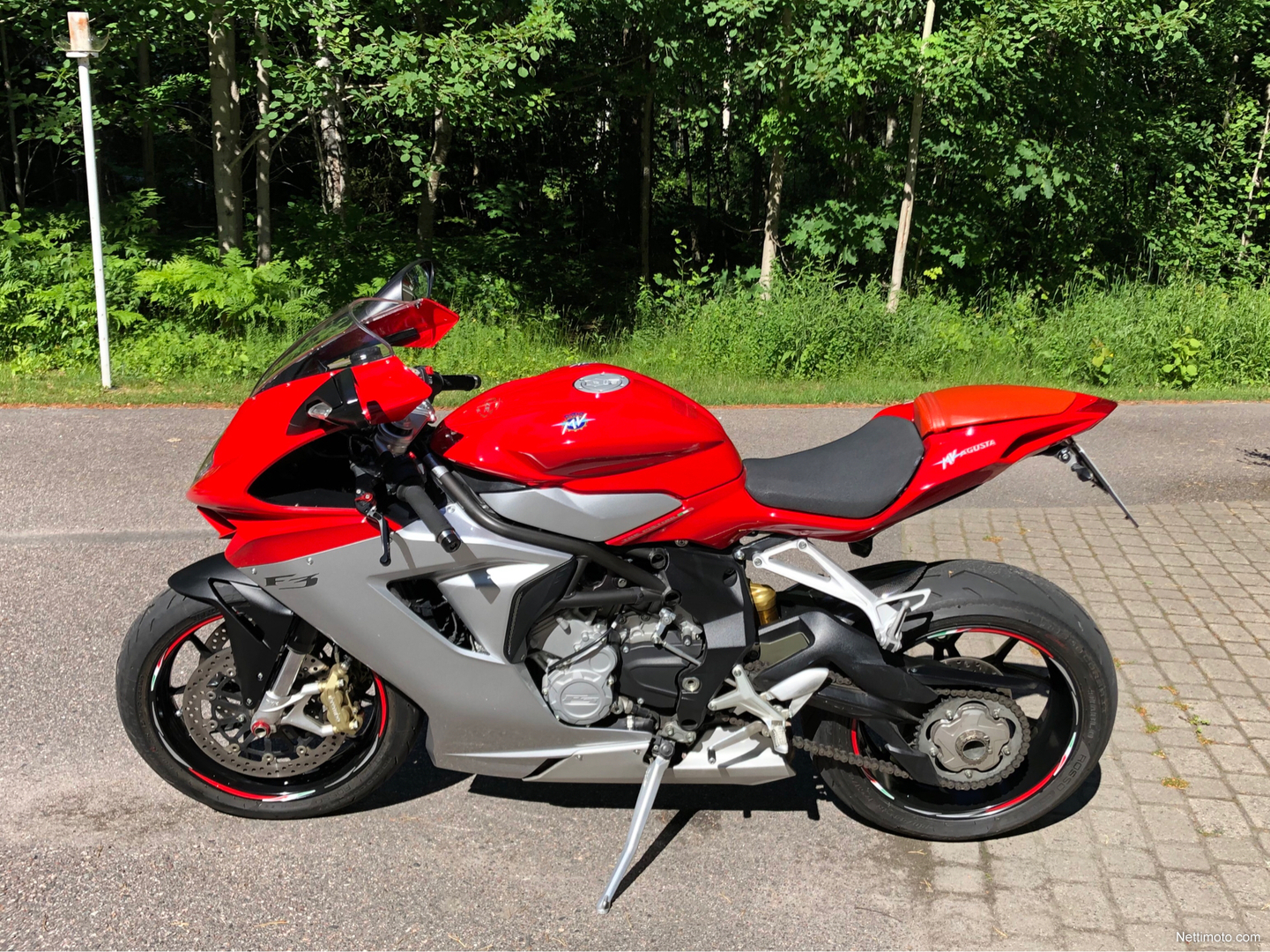 MV Agusta F3