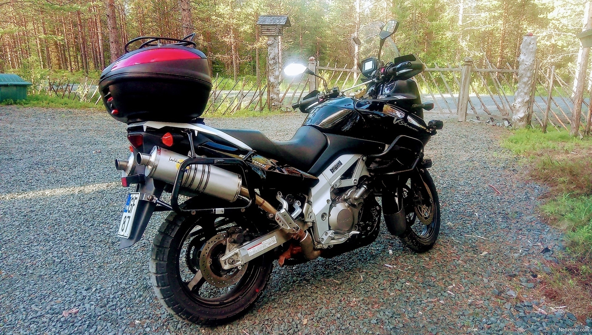 Suzuki V-Strom