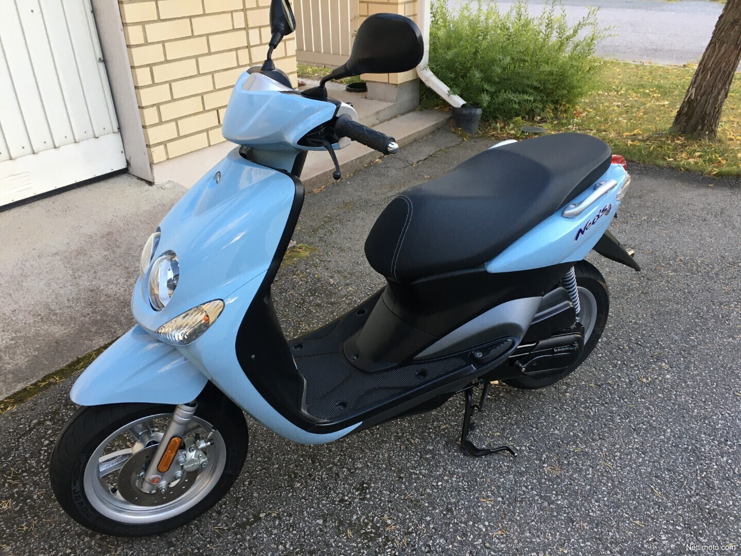 Yamaha Neos