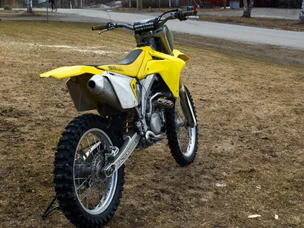 Suzuki RM-Z
