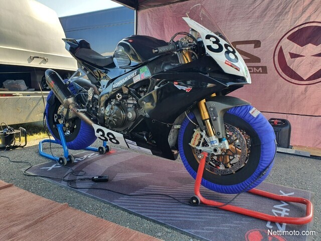 Aprilia RSV4