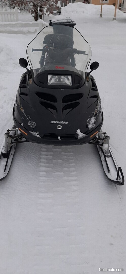 Ski-Doo Touring