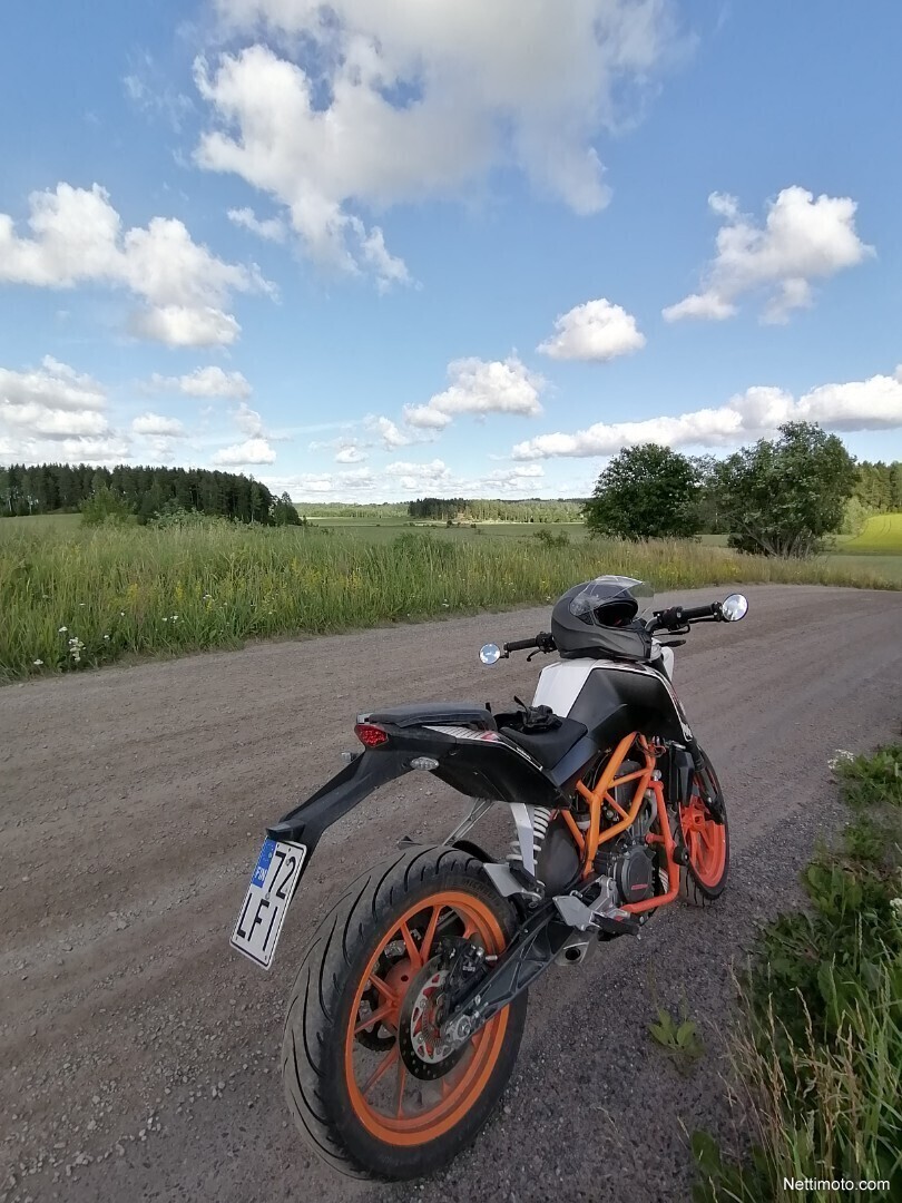 KTM 390