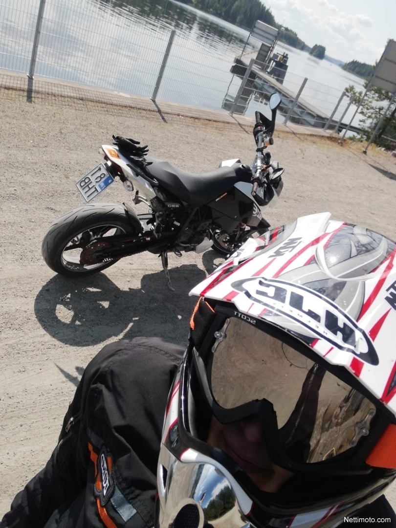 KTM 690
