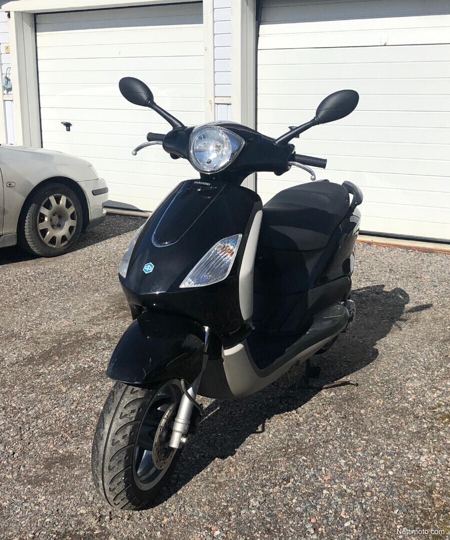 Piaggio Fly
