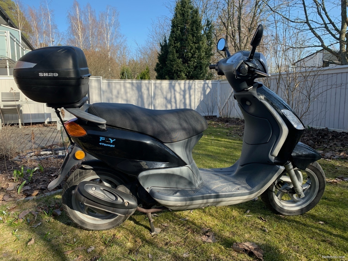 Piaggio Fly