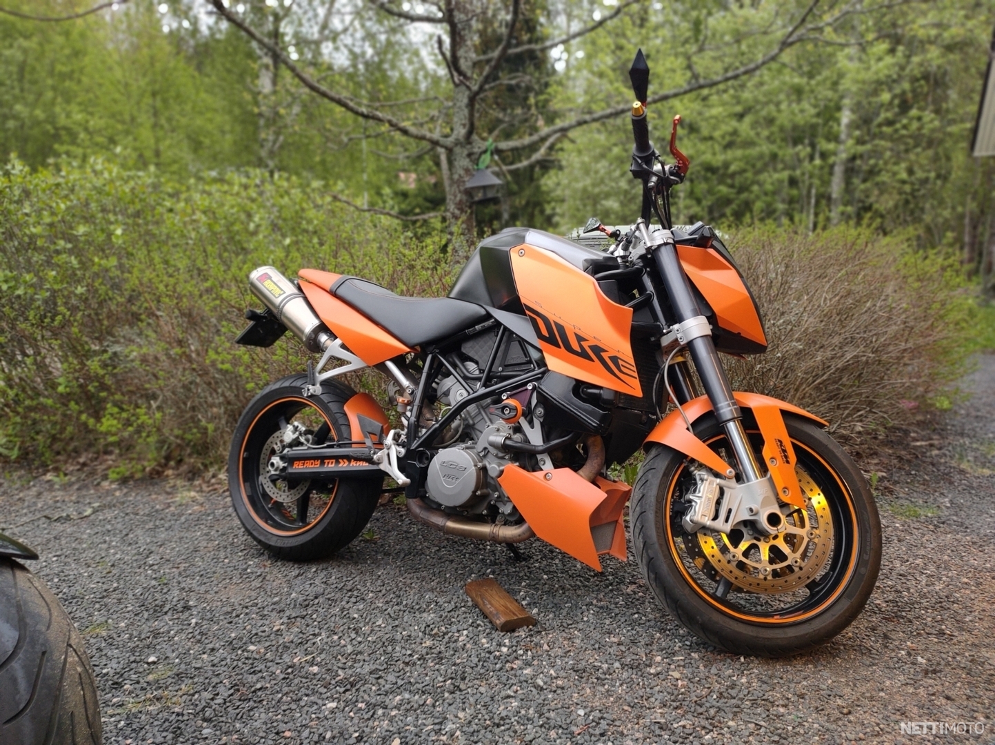 KTM 990