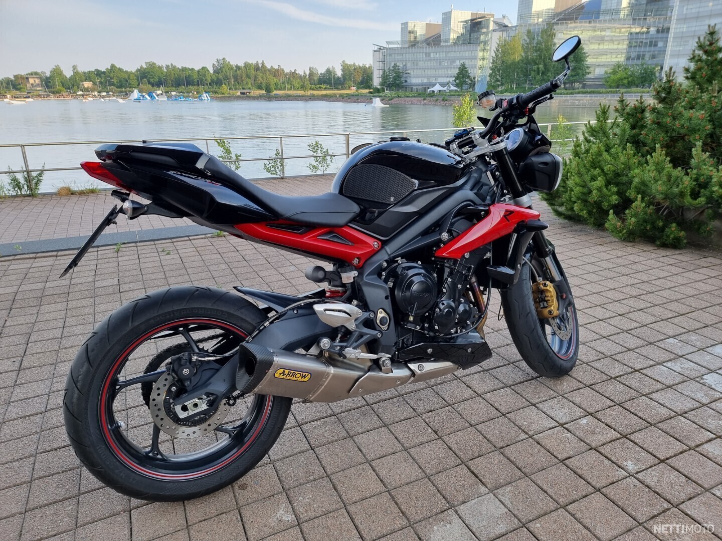 Triumph Street Triple