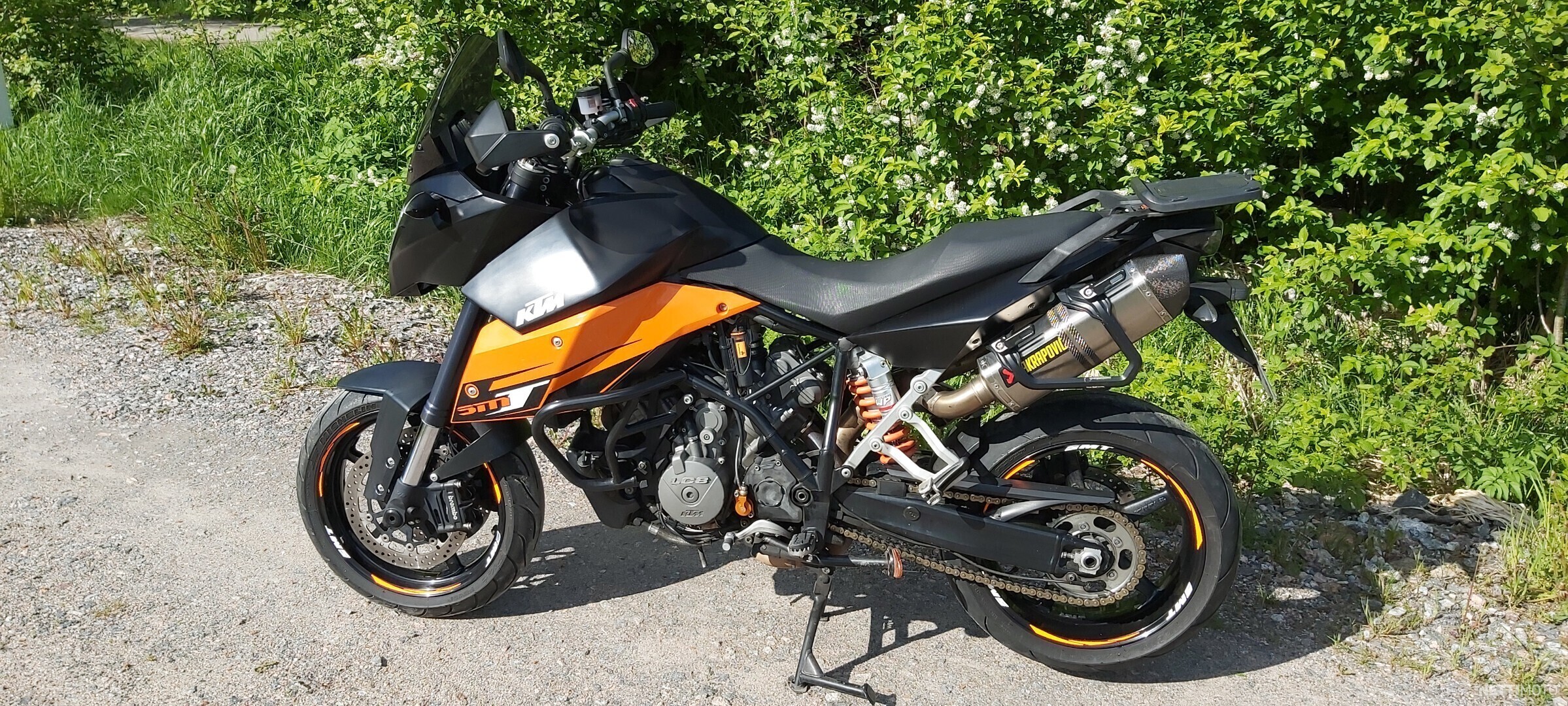 KTM 990