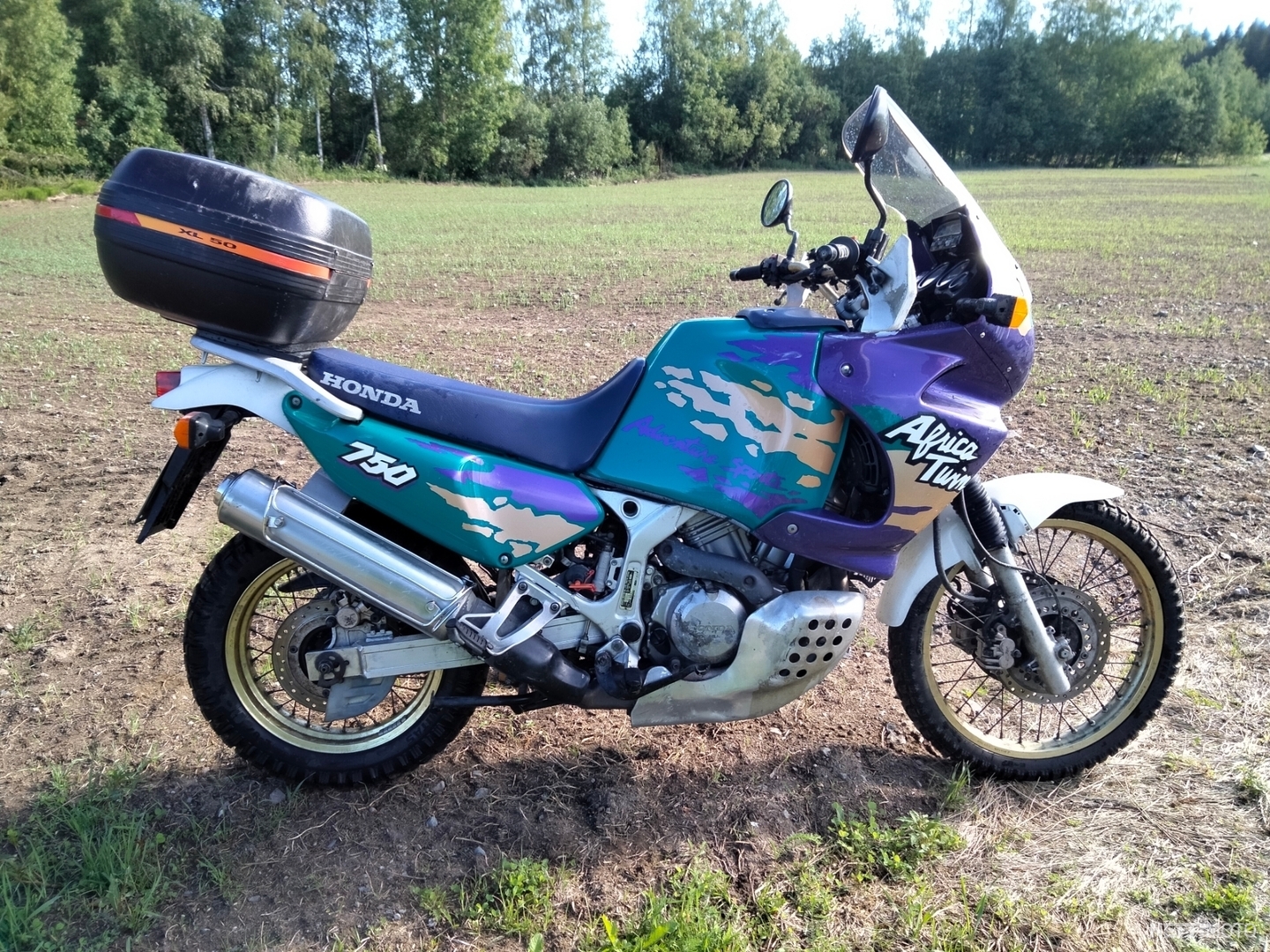 Honda XRV