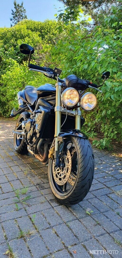 Triumph Street Triple