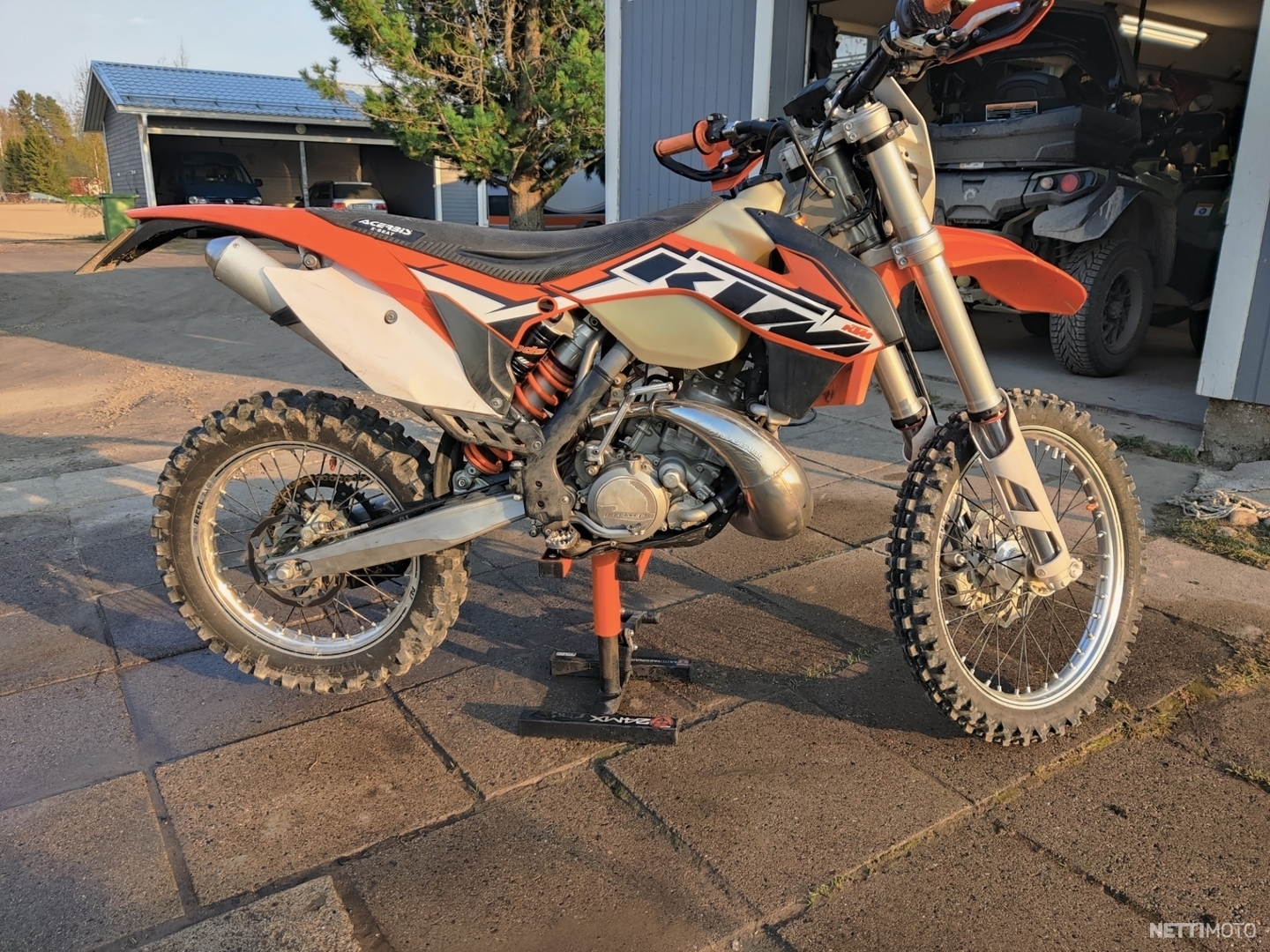KTM 200