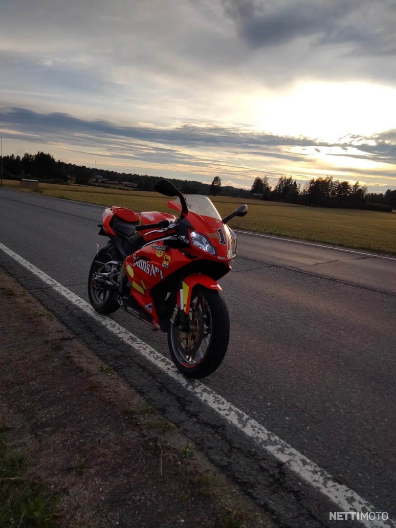 Aprilia RS