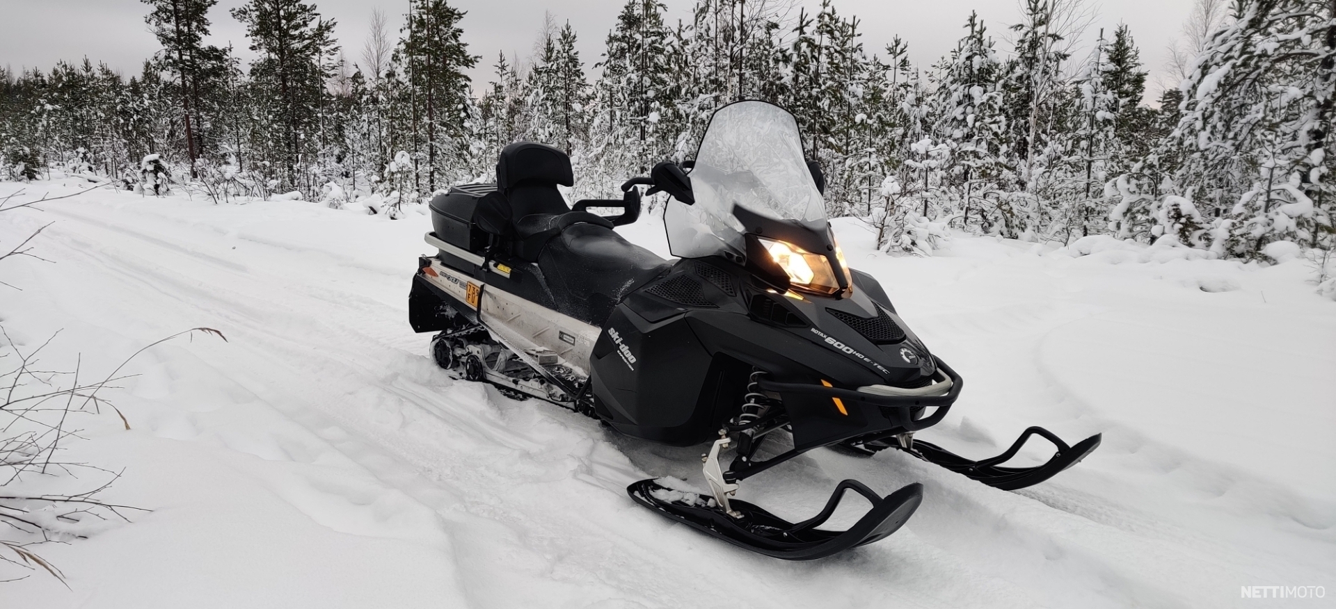 Ski-Doo Expedition