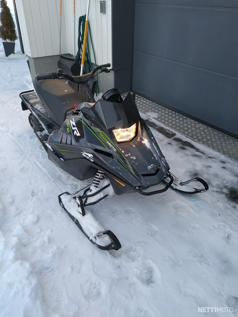Arctic Cat ZR
